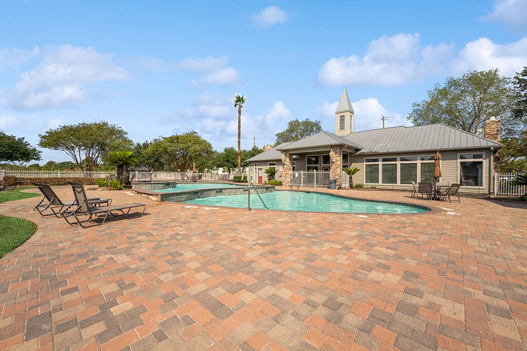 Fountains At Tidwell Apartments & The Enclave, 2303 W. Tidwell Rd